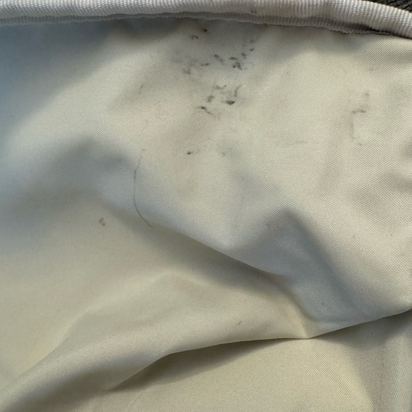 LeSportsac Floral Crossbody/Shoulder Bag - Picture 8 of 8